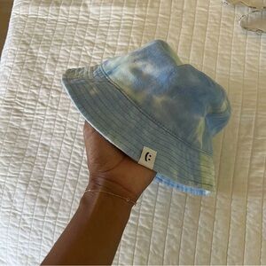 Tie dye bucket hat blue green women’s size